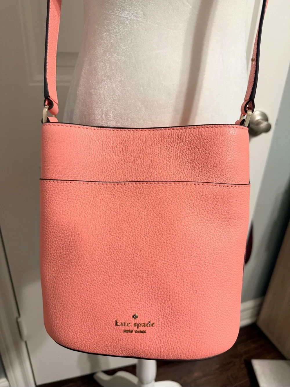 Kate Spade Leila Peachy Pink Pebbled Leather Crossbody Bucket Bag